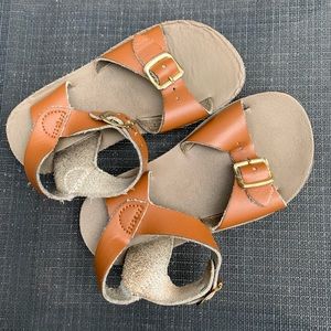 Salt Water Sandals by Hoy. Kids Size 8. GUC